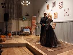 dscf8704 (4).jpg-Zabawa Andrzejkowa 2024 z wieloma ucztami.