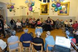 dscf8721.jpg-Zabawa Andrzejkowa 2024 z wieloma ucztami.