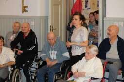 dscf8723.jpg-Zabawa Andrzejkowa 2024 z wieloma ucztami.