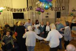 dscf8736.jpg-Zabawa Andrzejkowa 2024 z wieloma ucztami.