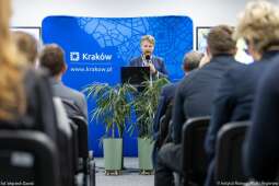 gisday-zw_2048-16-1024x683.jpg