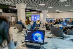 gisday-zw_2048-32-1024x683.jpg