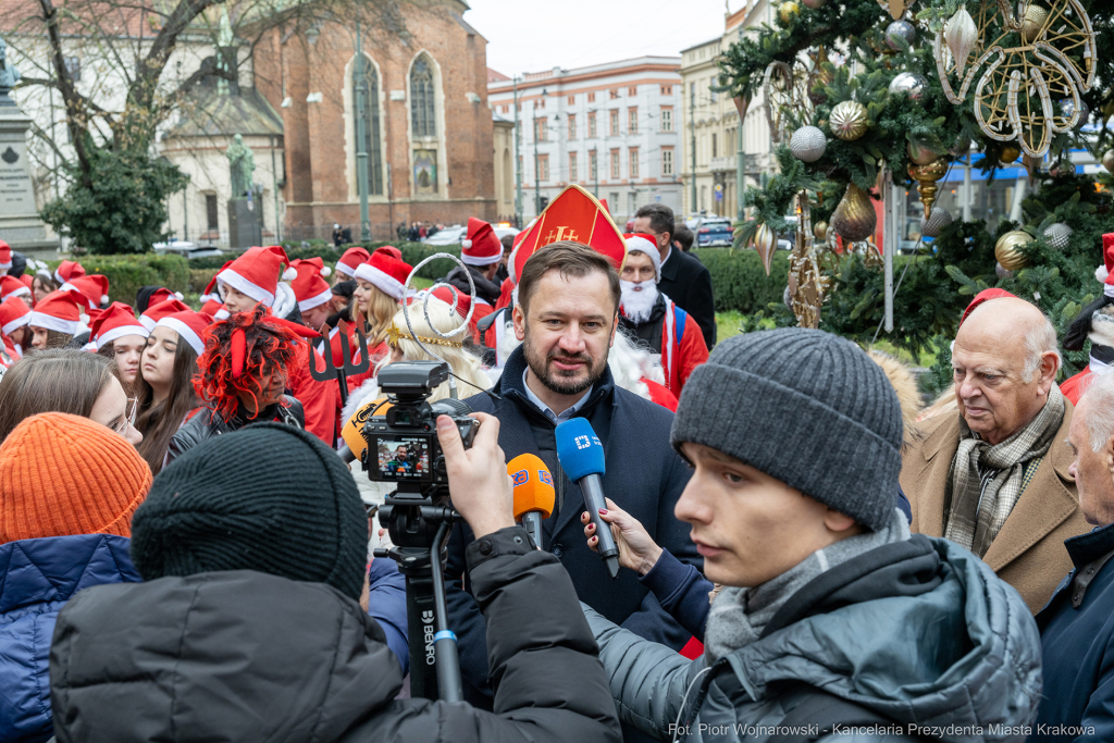 Mikołaje, dzieci, paczki, Miszalski, Szpital Żeromskiego, MPK  Autor: P. Wojnarowski