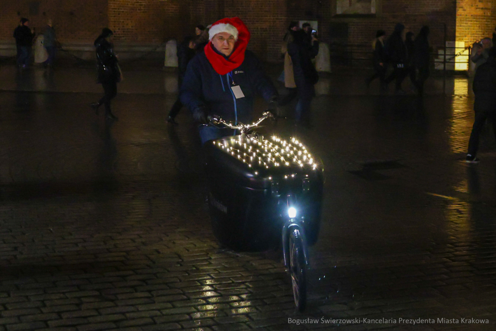 bs-241206-bsk_4268.jpg-Choinka, Miszalski  Autor: B. Świerzowski