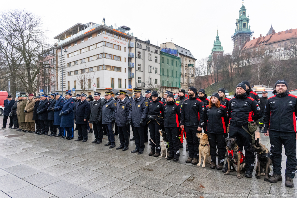 Miszalski, przekazanie, samochody, Wawel, spotkanie, Honoris Gratia, Jastrząb, Dorota Marek, służ  Autor: P. Wojnarowski