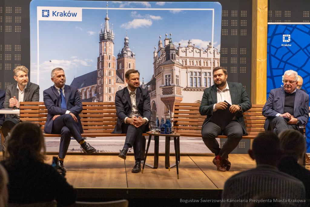 bs-241212-bsk_5912.jpg-Miszalski, Ławeczka  Autor: B. Świerzowski