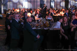 bs-241214-bsk_7214.jpg-gala, Sęk, Medicina