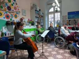 20241213_143323.jpg-Zajęcia terapii ze Szpuntem.