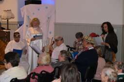 dscf9244.jpg-Jasełka z niespodziankami na Helclów.