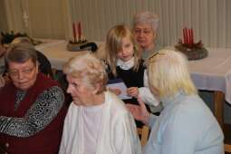 dscf9271.jpg-Jasełka z niespodziankami na Helclów.