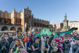 20 Jubileuszowy Bieg Sylwestrowy, 2024, zdjęcia, uczestnicy, biegacze, stroje, Mazur, Kraków