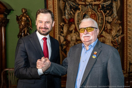 pw_406_013_fot. piotr wojnarowski.jpg-Miszalski, Wałęsa, spotkanie, zdjęcia, portret, UJ