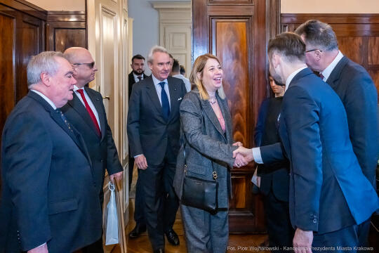 umk_6323.jpg-mistrz, zakon maltański, Miszalski, spotkanie, zdjęcia