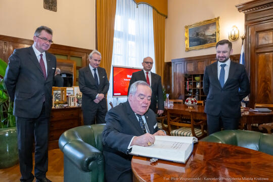 umk_6423.jpg-mistrz, zakon maltański, Miszalski, spotkanie, zdjęcia