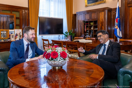 pw_417_06_fot. piotr wojnarowski.jpg-Miszalski, spotkanie, Younous Omarjee, zdjęcia