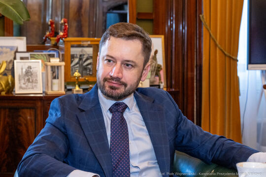 pw_417_10_fot. piotr wojnarowski.jpg-Miszalski, spotkanie, Younous Omarjee, zdjęcia