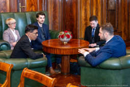 pw_417_08_fot. piotr wojnarowski.jpg-Miszalski, spotkanie, Younous Omarjee, zdjęcia_copy