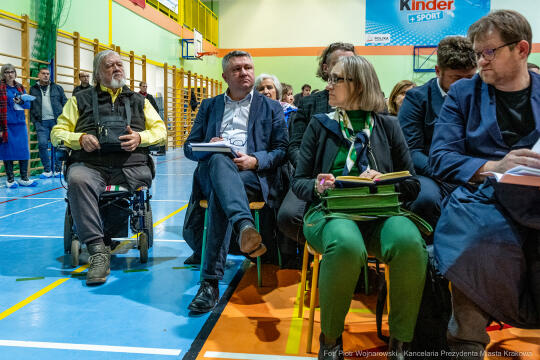 Miszalski, Ławka Dialogu, Czyżyny, zdjęcia, Kracik, Mazur, mieszkańcy, SP 155