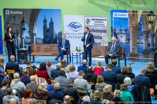 Miszalski, Ławka Dialogu, Czyżyny, zdjęcia, Kracik, Mazur, mieszkańcy, SP 155