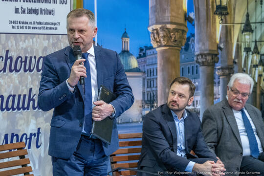 Miszalski, Ławka Dialogu, Czyżyny, zdjęcia, Kracik, Mazur, mieszkańcy, SP 155