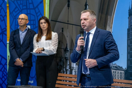 Miszalski, Ławka Dialogu, Czyżyny, zdjęcia, Kracik, Mazur, mieszkańcy, SP 155