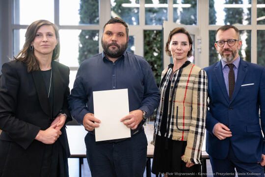 pw_423_27_fot. piotr wojnarowski.jpg-Klaman, MPCU, MKRPA, Rozrywka, powołania, akty, zdjęcia