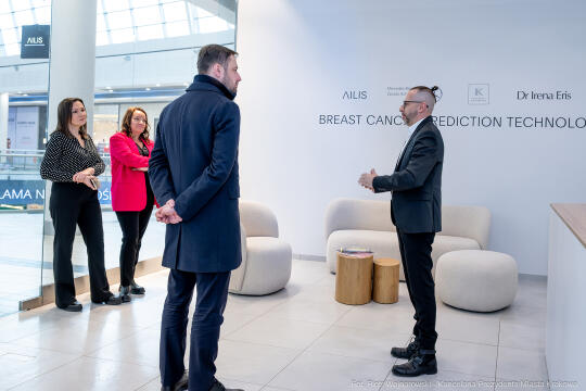 pw_427_03_fot. piotr wojnarowski.jpg-Miszalski, Ailis, startup, rak piersi, wykrywanie, zdjęcia