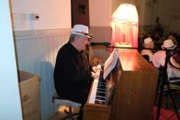 dscf9358.jpg-Walentynki 2025 na Helclów.