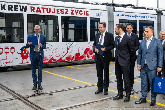 Miszalski, MPK, zdjęcia, Kosek, jubileusz, 150 lat, uroczystość, tort