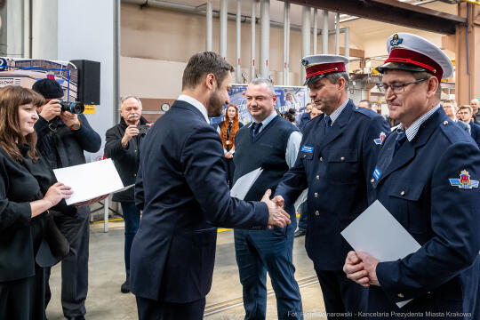 Miszalski, MPK, zdjęcia, Kosek, jubileusz, 150 lat, uroczystość, tort