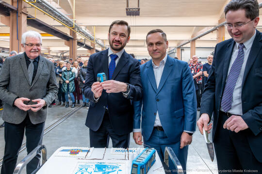 Miszalski, MPK, zdjęcia, Kosek, jubileusz, 150 lat, uroczystość, tort