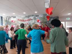 20250219_104040.jpg-Walentynkowa zabawa karnawałowa w DPS przy ul. Praskiej 27.