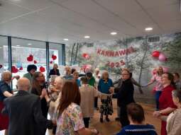 20250219_104441.jpg-Walentynkowa zabawa karnawałowa w DPS przy ul. Praskiej 27.