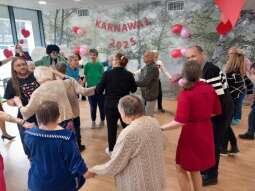 20250219_104446.jpg-Walentynkowa zabawa karnawałowa w DPS przy ul. Praskiej 27.