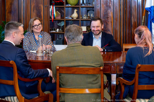 pw_432_005_fot. piotr wojnarowski.jpg-Miszalski, Motorola, zdjęcia, spotkanie