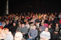 dscf9392.jpg-Wielki finał 4 edycji Krakowskiego Teatru Międzydomowego.