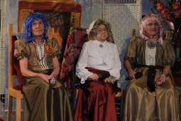 dscf9430.jpg-Wielki finał 4 edycji Krakowskiego Teatru Międzydomowego.