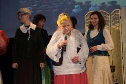 dscf9454.jpg-Wielki finał 4 edycji Krakowskiego Teatru Międzydomowego.