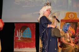 dscf9481.jpg-Wielki finał 4 edycji Krakowskiego Teatru Międzydomowego.