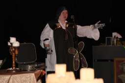 dscf9519.jpg-Wielki finał 4 edycji Krakowskiego Teatru Międzydomowego.