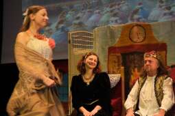 dscf9542.jpg-Wielki finał 4 edycji Krakowskiego Teatru Międzydomowego.