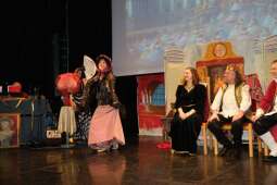 dscf9545.jpg-Wielki finał 4 edycji Krakowskiego Teatru Międzydomowego.