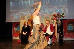 dscf9553.jpg-Wielki finał 4 edycji Krakowskiego Teatru Międzydomowego.