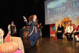 dscf9564.jpg-Wielki finał 4 edycji Krakowskiego Teatru Międzydomowego.