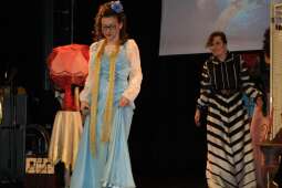 dscf9570.jpg-Wielki finał 4 edycji Krakowskiego Teatru Międzydomowego.