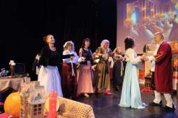 dscf9602.jpg-Wielki finał 4 edycji Krakowskiego Teatru Międzydomowego.