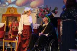 dscf9675.jpg-Wielki finał 4 edycji Krakowskiego Teatru Międzydomowego.