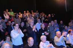 dscf9690.jpg-Wielki finał 4 edycji Krakowskiego Teatru Międzydomowego.