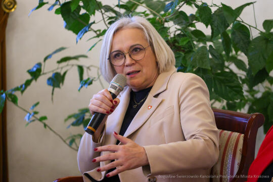 bs-250308-bsk_1060.jpg-Willa Decjusza, Spotkanie, Klaman