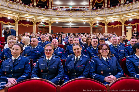 Policja, jubileusz, kobiety, 100 lat, Klaman, Teatr Słowackiego, zdjęcia